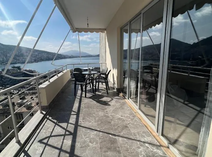 Center-Sea View Apartament,Sarande