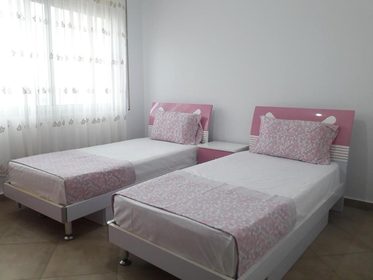 Center-sea View Apartament,sarande